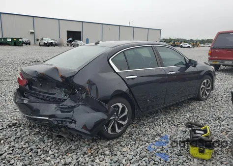 2017 Honda Accord Exl z USA, uszkodzony, nr VIN 1HGCR2F81HA136981
